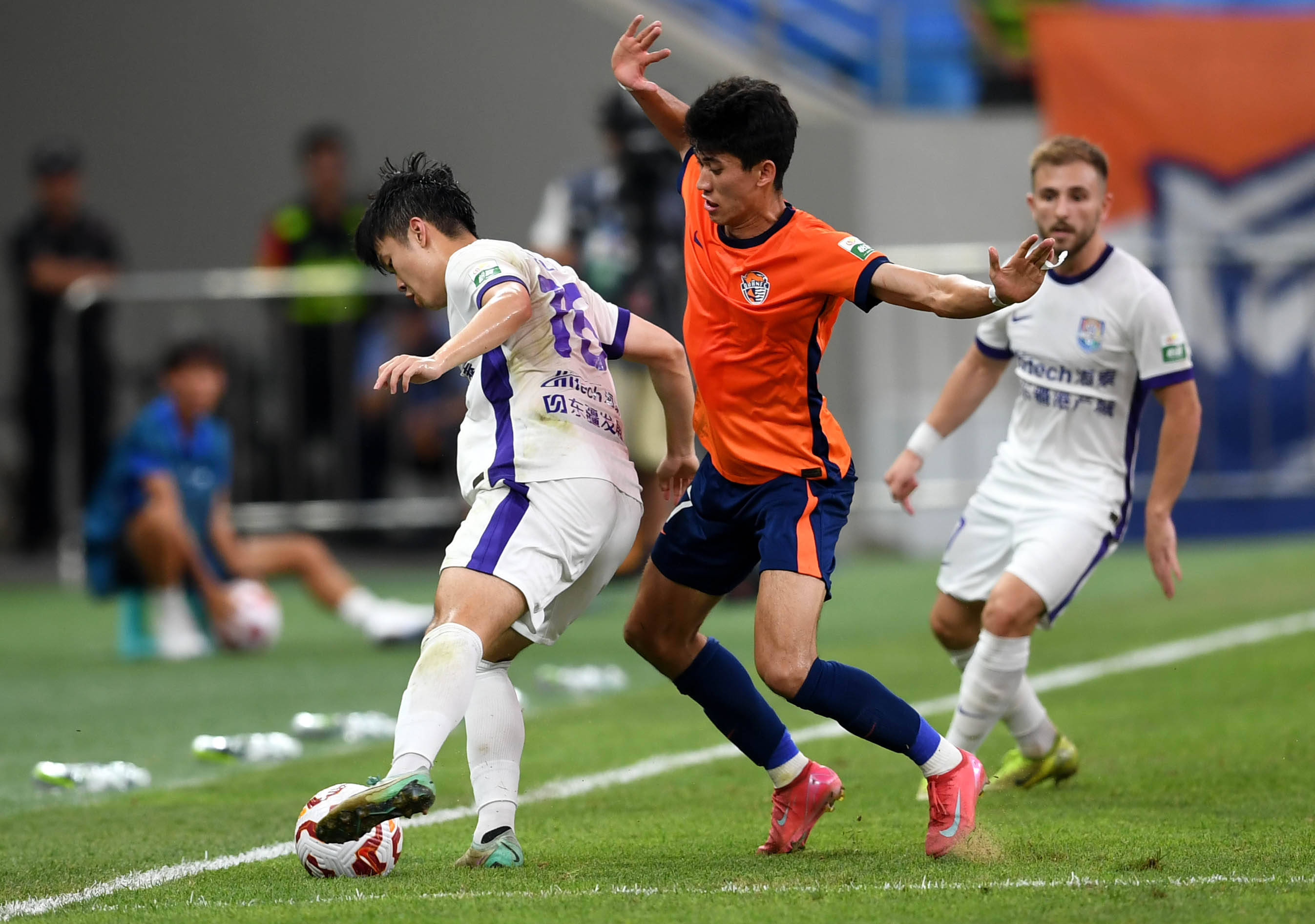 掌声雷动 掌声雷动