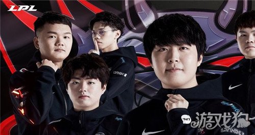 选手们在听 选手们在听